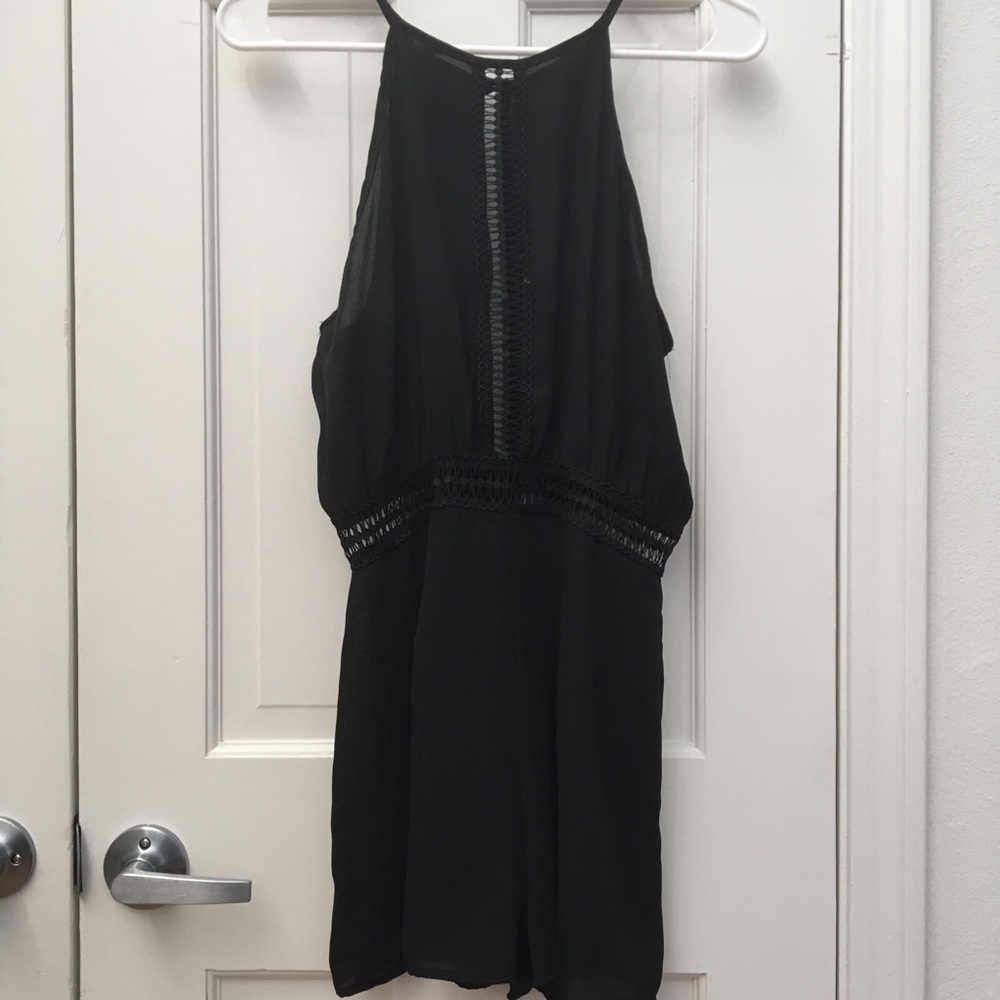 OPEN BACK DETAILS ROMPER